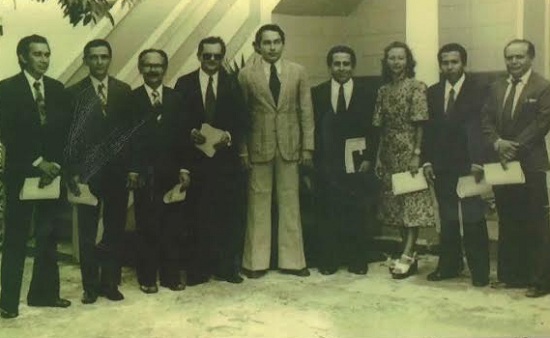  Primeiro à esquerda Felix Marinho,  no momento de diplomação da Câmara de Marabá.(Arquivo Blog)